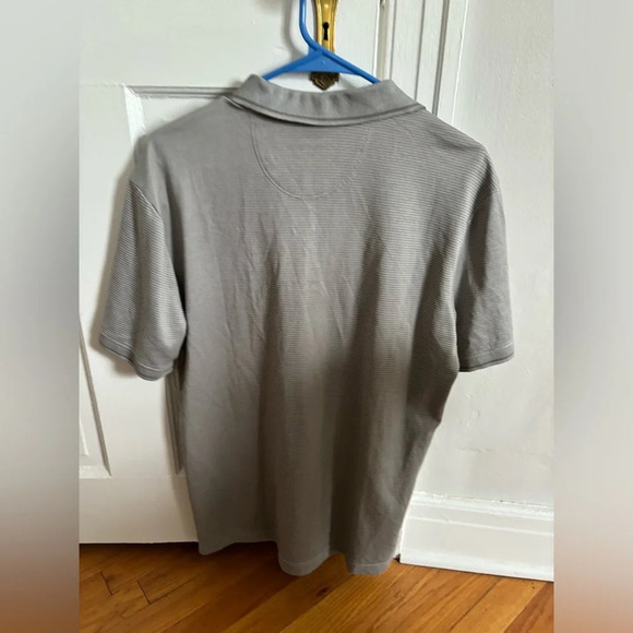 TOMMY BAHAMA, MEN'S SIZE M, HARBOR MIST GREY STRIPED Golf, Collared POLO - Picture 2 of 3